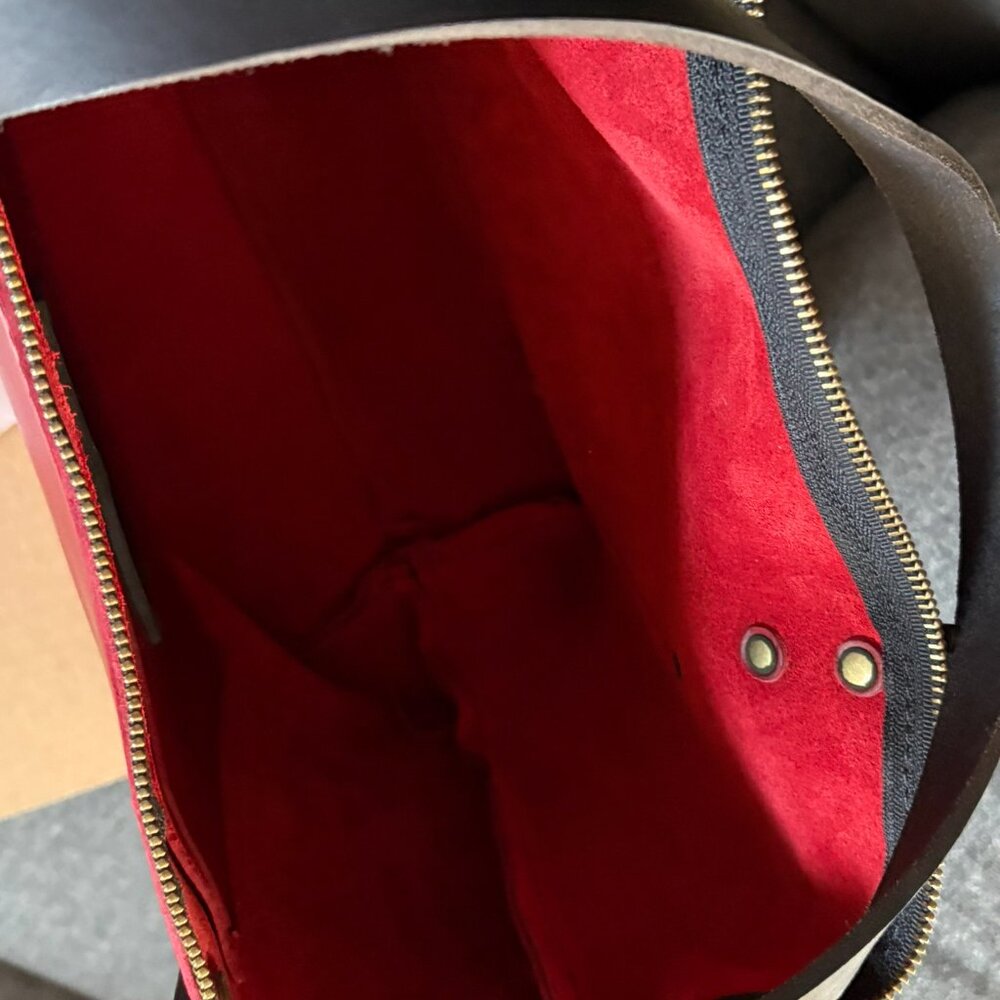 PLG Large True Red Zip Tote - Picture 3 of 4
